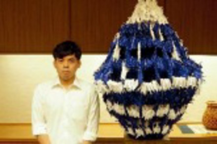常葉大学 静岡市民から募集した約1万2千羽の「折り鶴」をもとにオリジナルオブジェを制作しました