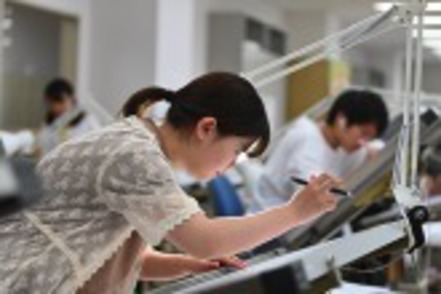 関西学院大学 製図のための機材が揃った教室など、それぞれの学びに合わせた実践的な環境を整えています