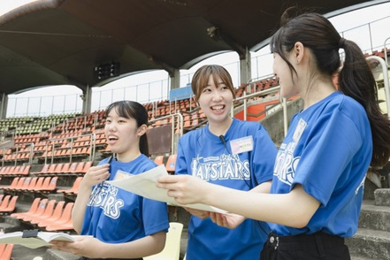 産業能率大学 プロ野球チーム公式戦の観客動員イベントを企画・運営する「スポーツ・プロモーション」