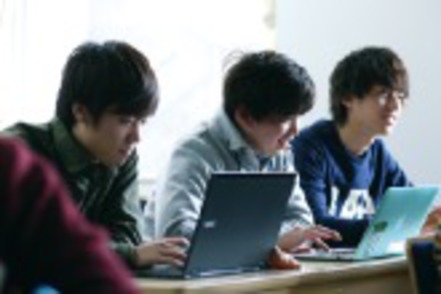武蔵野大学 社会のあらゆる分野で求められるデータ分析に欠かせない、統計的手法を学ぶ授業やゼミが充実しています。