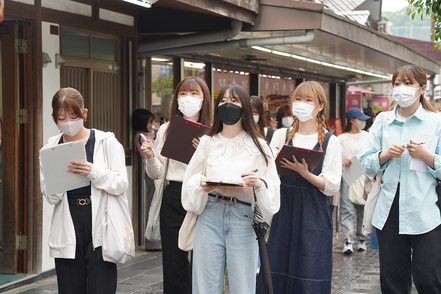 筑紫女学園大学 グローバルからローカルまで！社会の実態を多様な視点で学びます