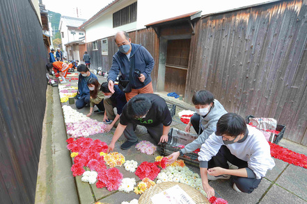 奈良大学 イベントの準備に参加して、地域の人々とのコミュニケーションを深める