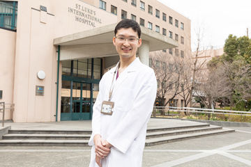 薬剤師として働く鈴木　孔貴さん