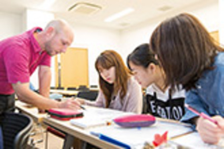 福岡女学院看護大学 「多言語医療支援コース」