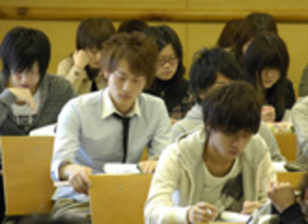 青森公立大学の特長2