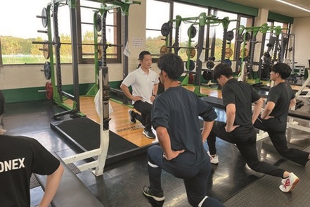 大東文化大学 各種トレーニングが心身に与える影響について学習するとともに筋力トレーニングについて実践的に学びます。
