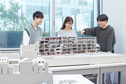 東京電機大学 商業空間を構成する建築に関するディスカッション