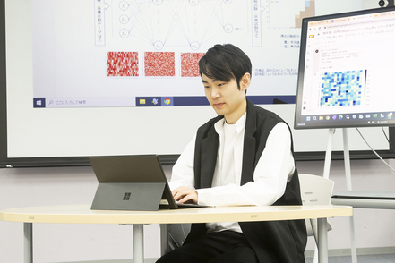 北海道医療大学 デジタル教育の普及推進はもちろん、内製したAIを活用して学習を最適化。