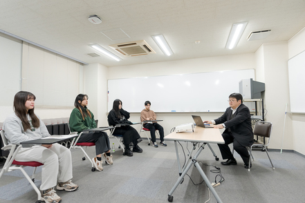 大阪人間科学大学 社会福祉学科／相談援助のプロフェッショナルに必要なコミュニケーション力を磨く