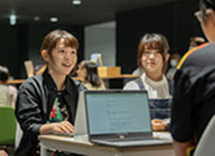 芸術文化観光専門職大学の特長2