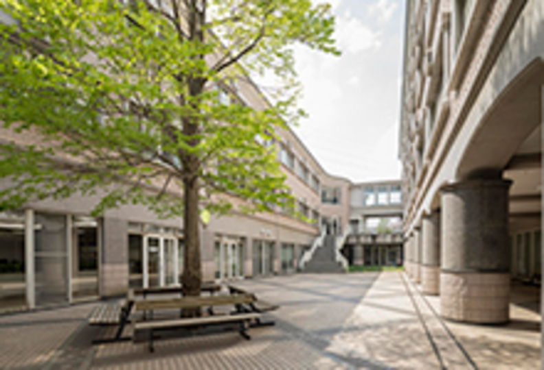 川崎市立看護大学の風景