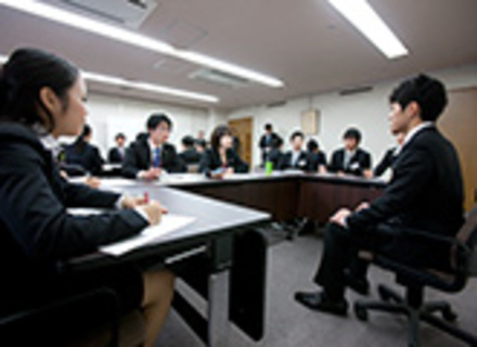 学習院大学の特長１