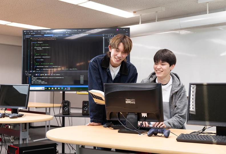 河原電子ビジネス専門学校の風景