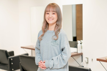 ハイスタイリストとして働く谷崎 志穂さん