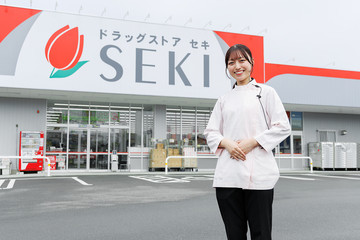 医薬品登録販売者として働く関根 朋香さん