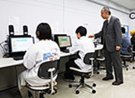 東京眼鏡専門学校の特長3