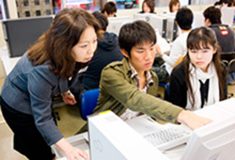 東亜経理専門学校神戸駅前校の風景