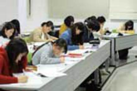 関西看護医療大学 2023年看護師国家試験合格率は96.9％を達成。全国模試では長年に渡り全国トップクラスを維持しており、国試対策は充実。