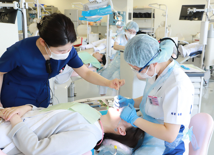 福岡医療短期大学の特長1