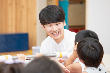 スポーツインストラクターとして働く中村　優介さん