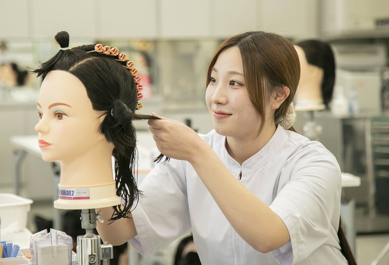 埼玉東萌美容専門学校の風景