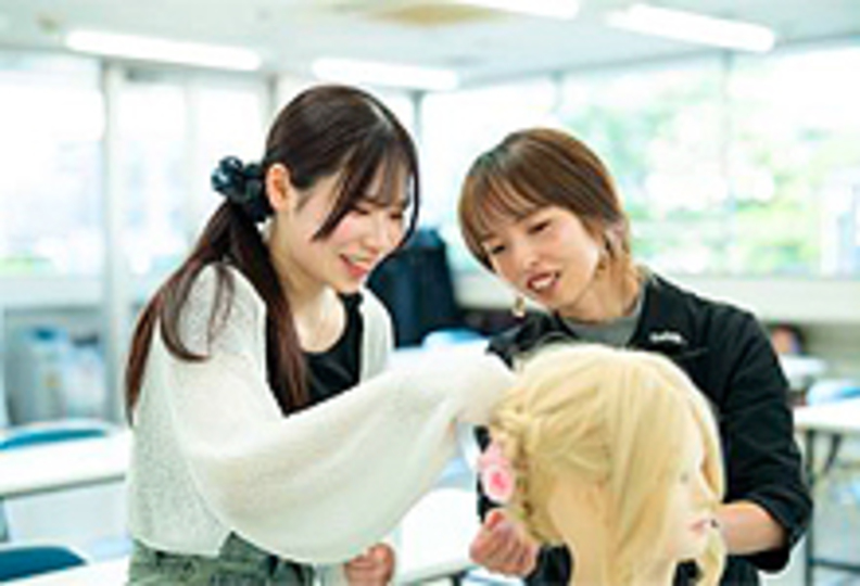 東京美容専門学校の風景