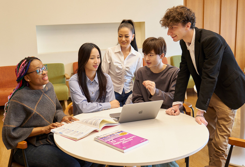 専門学校　東京ビジネス外語カレッジの風景