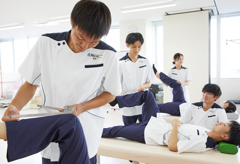 富山リハビリテーション医療福祉大学校の風景