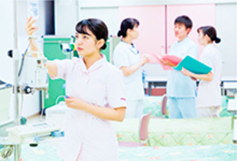 穴吹医療大学校の風景