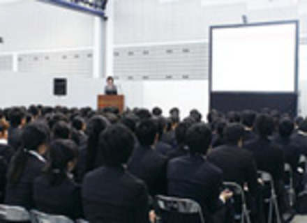 桜の聖母短期大学の特長1