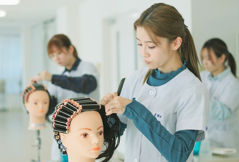 岐阜美容専門学校の風景