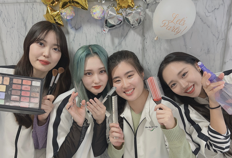 秋田県理容美容専門学校の風景