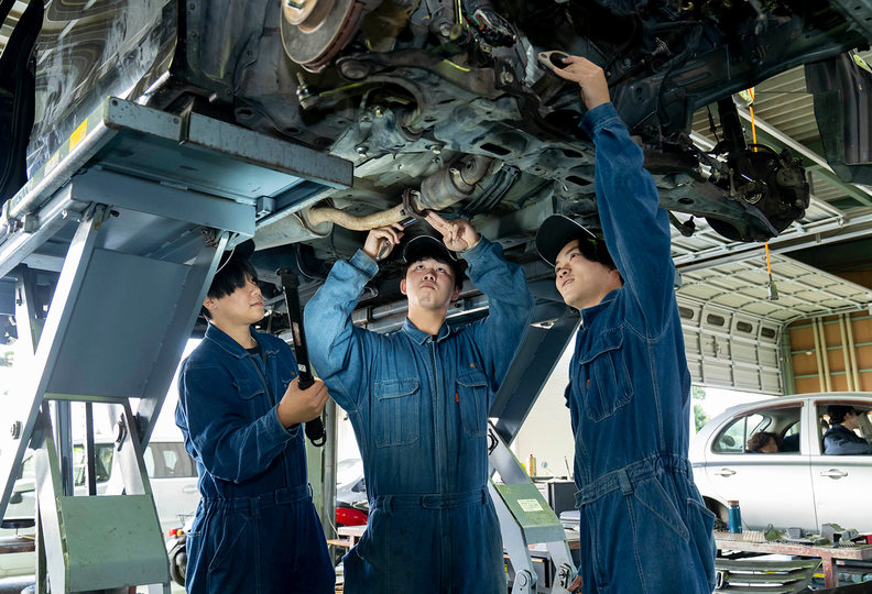 九州工科自動車専門学校の風景