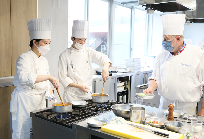 中川学園調理技術専門学校の風景