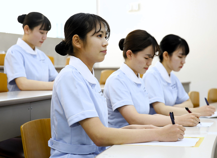 日本赤十字豊田看護大学の特長1