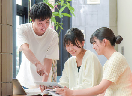 よしみず病院附属看護学院の特長２