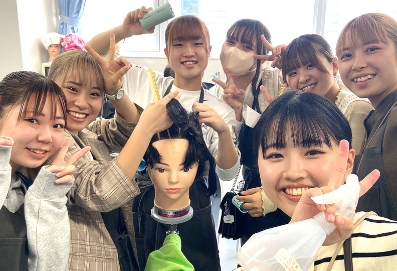 中部美容専門学校　岡崎校の風景