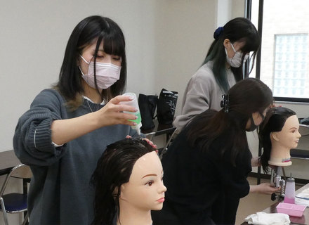 アイム近畿理容美容専門学校の特長2