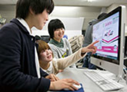 大阪芸術大学附属大阪美術専門学校の特長1