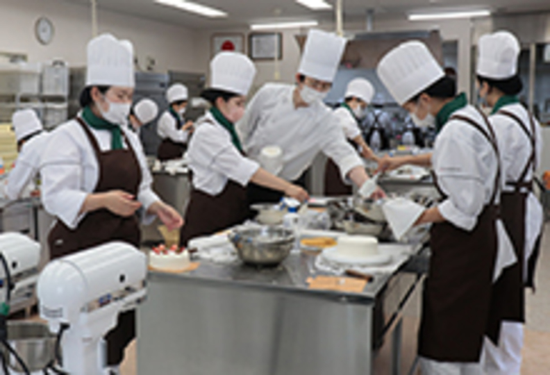 Ｌ’ｅｃｏｌｅ　ｄｅｓ　ｇｏｕｒｍａｎｄｓ　Ｆｕｋｕｉの風景