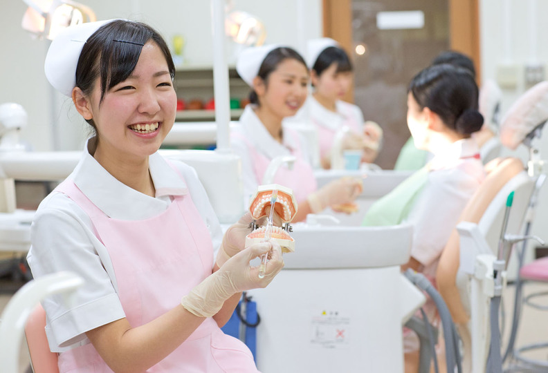 中央歯科衛生士調理製菓専門学校の風景