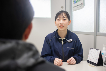 社会福祉士（ソーシャルワーカー）として働く亀澤　愛純さん